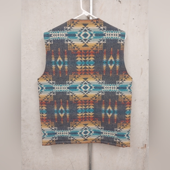 Pendleton Wool Vest - Picture 2 of 11